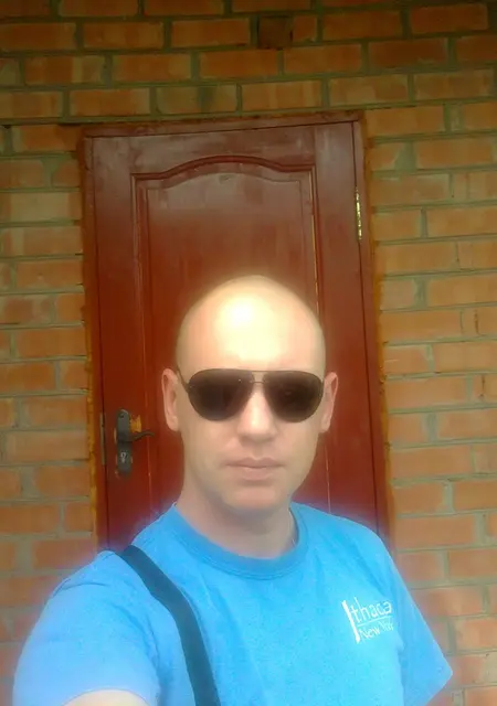 Сергей из Борисоглебска, ищу на сайте знакомства на одну ночь