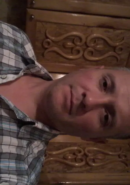 Я Сергей, 46, из Покрова, ищу знакомство для приятного времяпровождения