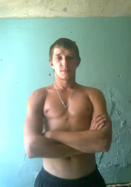 Я Maksim, 37, знакомлюсь без обязательств в Рославле