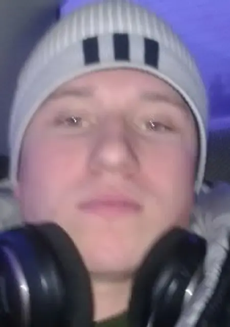 Andrei из Выборга, мне 37, познакомлюсь для дружбы