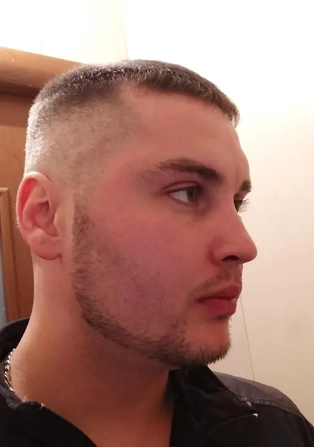 Я Евгений, 35, знакомлюсь без обязательств в Саянске