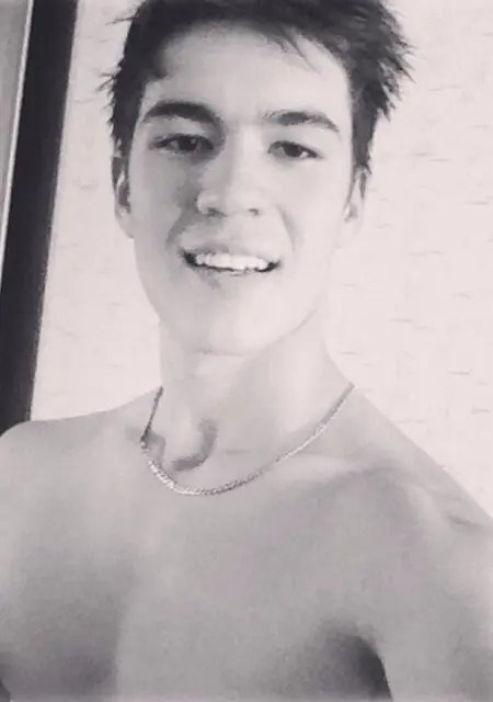 Я Тимур, 28, из Дюртюлей, ищу знакомства без обязательств