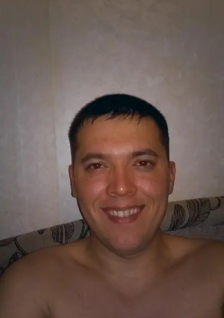 Алексей из Глазова, мне 35, познакомлюсь на одну ночь