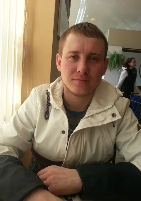 Валентин из Армянска, мне 38, познакомлюсь на одну ночь