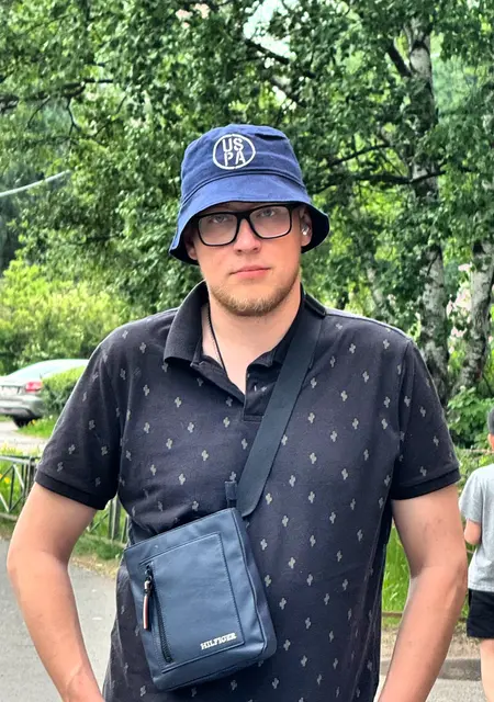 Владимир из Мулина, ищу на сайте знакомства на одну ночь