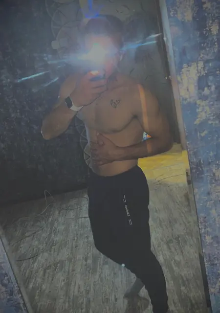 Я Denis, 25, из Охи, ищу знакомство для приятного времяпровождения