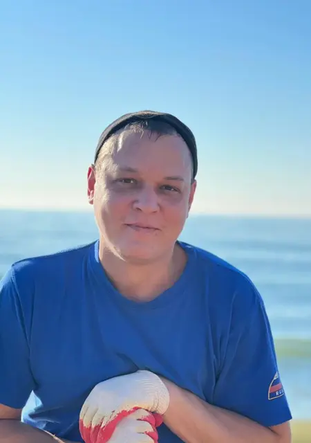 Я Олег, 39, знакомлюсь без обязательств в Озерске