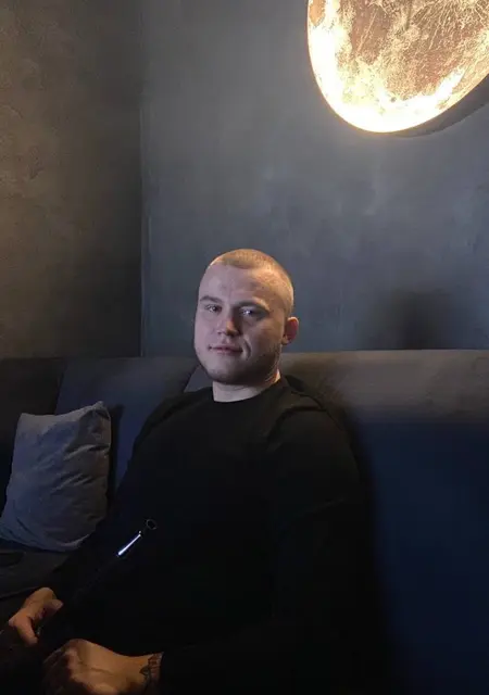 Denis из Челябинска, мне 29, познакомлюсь для вирта