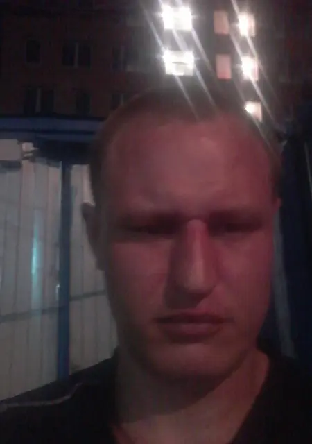 Я Саша, 33, из Краскова, ищу знакомства на одну ночь