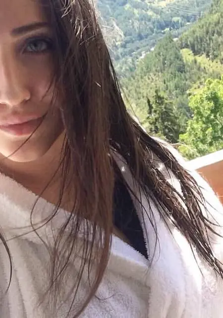 Алинка из Таганрога, мне 30, познакомлюсь на одну ночь