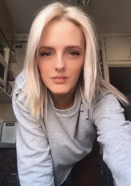 Я Залина, 28, из Пушкина, ищу знакомство для приятного времяпровождения