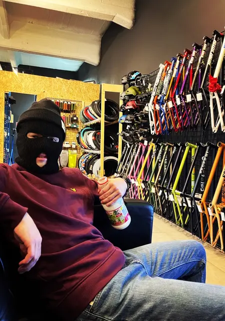 Я Johnny Bravo, 29, из Соликамска, ищу знакомства без обязательств