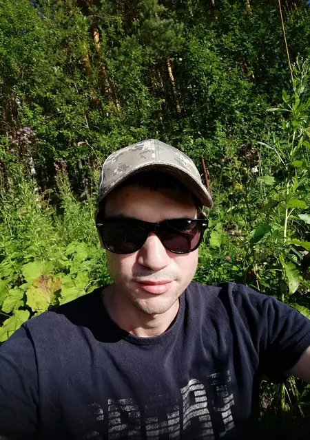 Я Флорис, 32, из Трехгорного, ищу знакомство для общения