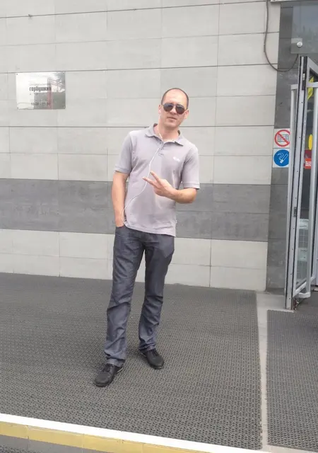 Олег из Полевского, мне 40, познакомлюсь без обязательств