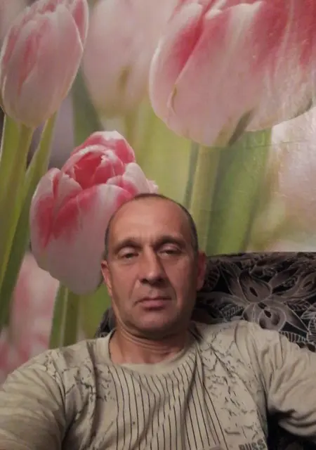 Я Виталий, 51, знакомлюсь без обязательств в Чунском