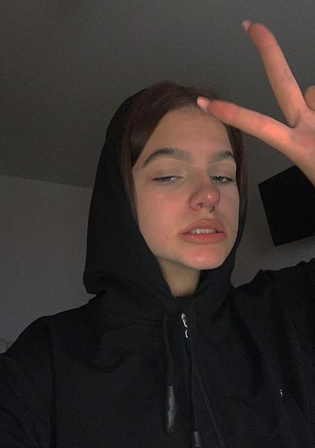 Я Алла, 26, знакомлюсь для вирта в Владикавказе