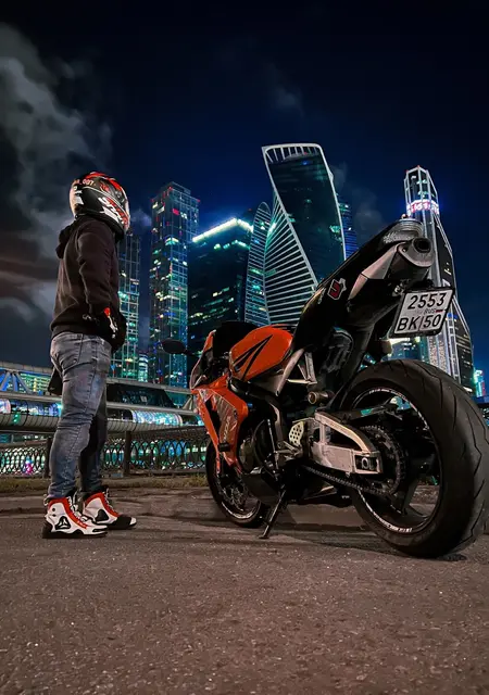 Артур из Санкт-Петербурга, ищу на сайте знакомства без обязательств