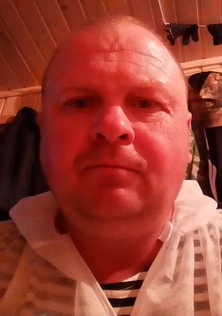 Андрей из Наволок, ищу на сайте знакомства на одну ночь