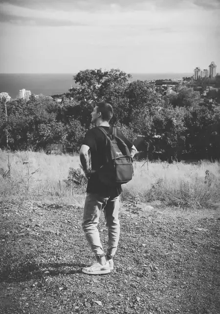 Алексей из Ялты, мне 26, познакомлюсь для постоянных отношений