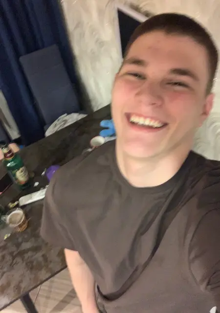 Андрей из Киришей, ищу на сайте общение