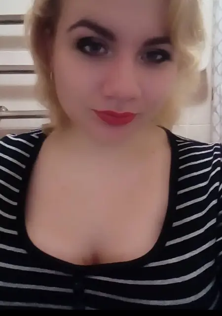 Я Марина, 28, знакомлюсь без обязательств в Петрозаводске