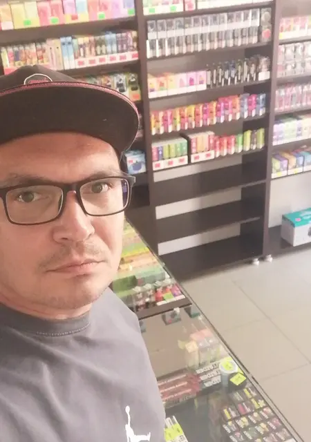 Макс из Прохладного, ищу на сайте знакомства без обязательств