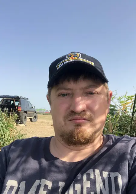 Павел из Черняховска, мне 40, познакомлюсь на одну ночь