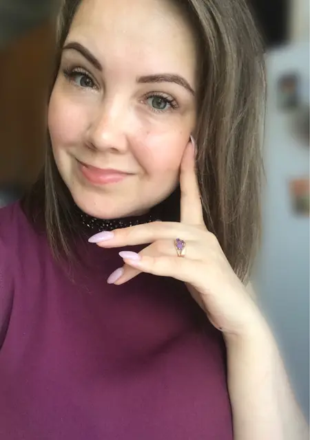 Марина из Волхова, мне 38, познакомлюсь для приятного времяпровождения