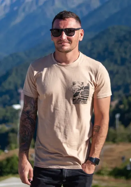 Я Павел, 36, из Омска, ищу знакомства без обязательств