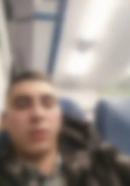 Я Игорь, 26, из Зверева, ищу знакомства на одну ночь