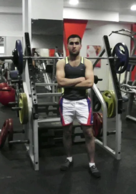 Саша из Звенигорода, мне 33, познакомлюсь без обязательств