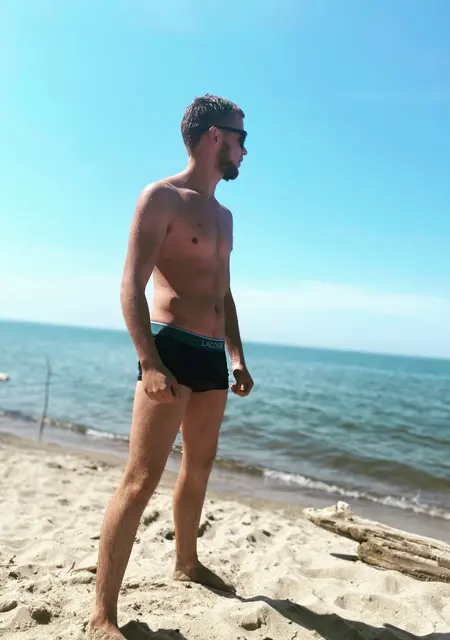 Виталий из Новоалтайска, мне 25, познакомлюсь на одну ночь