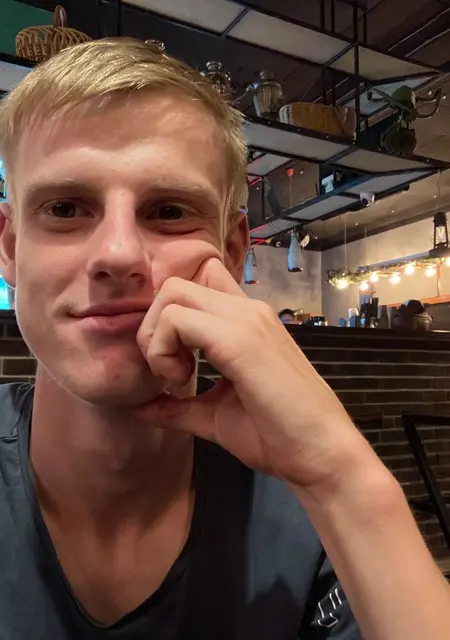 Anton из Апшеронска, мне 21, познакомлюсь для общения