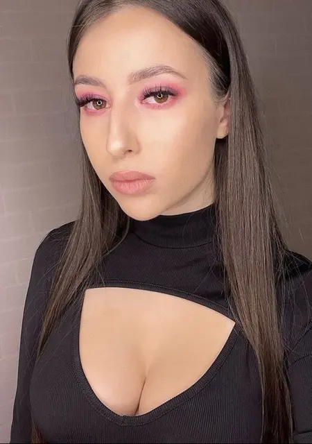 Василиса из Россоши, мне 24, познакомлюсь на одну ночь