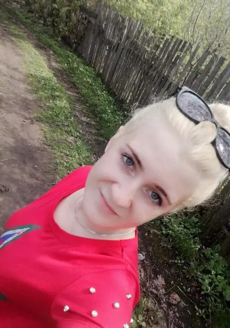 Маша из Новомосковска, мне 35, познакомлюсь на одну ночь